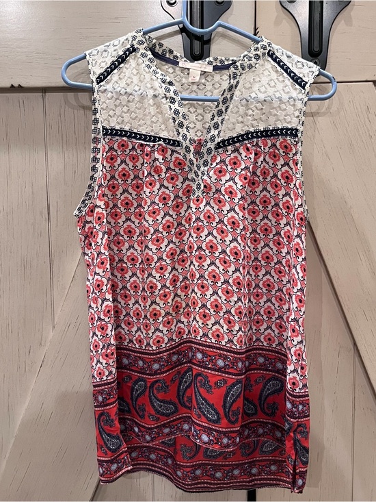 Dd Tops - Dd Sleeveless Red Floral-Paisley Tank Top Size Medium